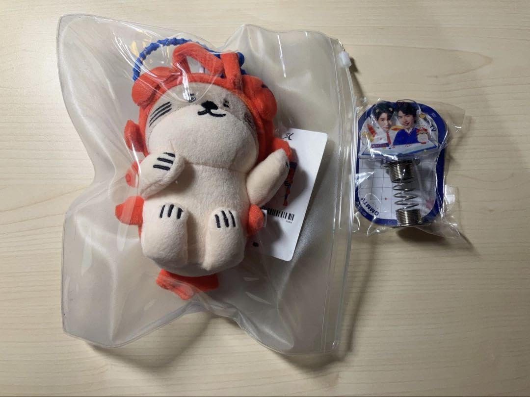 Amazon.co.jp: GMMTV Seakeenぬいくるみ Nong Nooong : おもちゃ