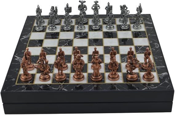GiftHome Orta Boy Metal İspanyol Satranç Takımı Antik ve Mermer Desenli Sandıklı MDF Tahtası (36x36x6 cm.)