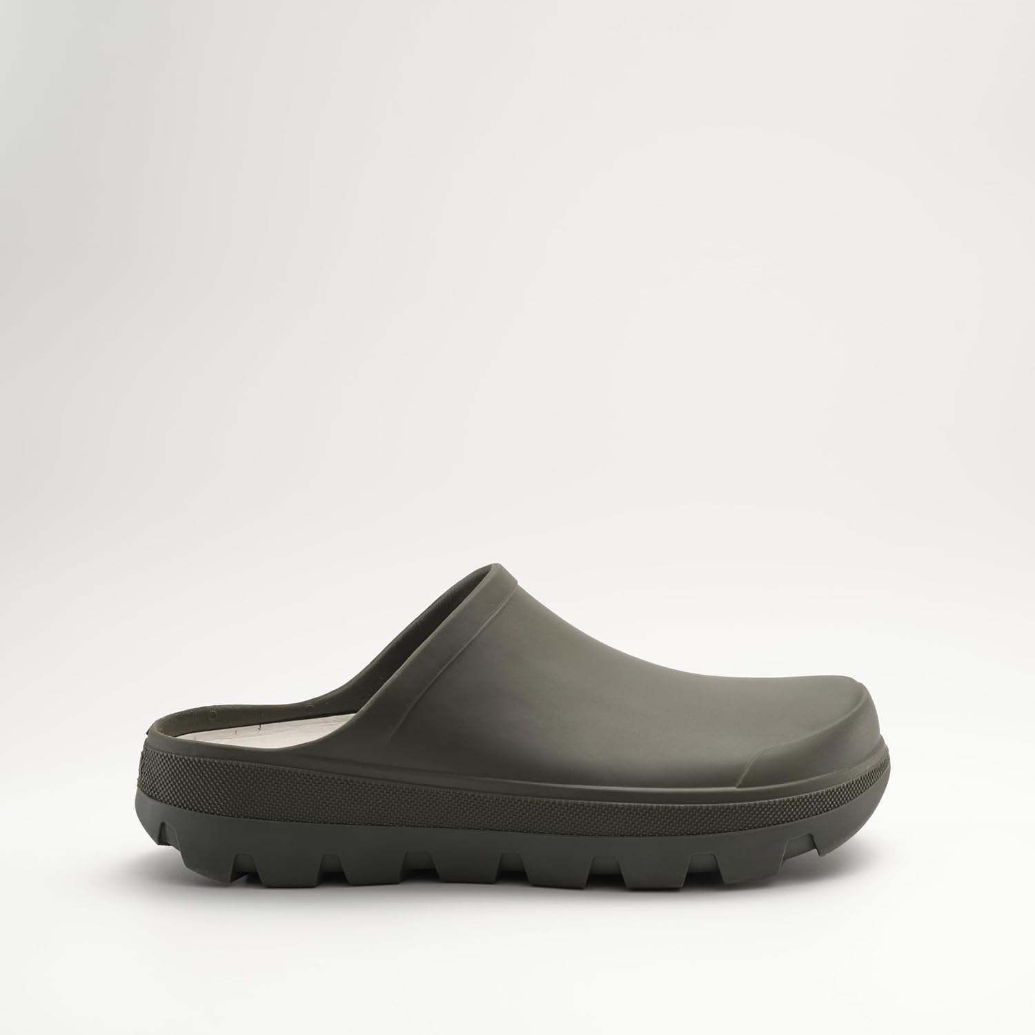 Kamik Unisex Nova Slip-On Clogs – Lightweight Synthetic Rubber, Comfortable Everyday Casual Footwear