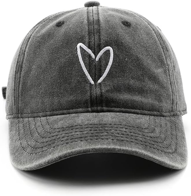 Gorra de béisbol desgastada para mujeres con bordado de corazón miniatura 2