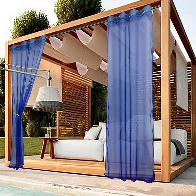 Voilages texturés pour terrasse et salon créant une ambiance lumineuse et apaisante