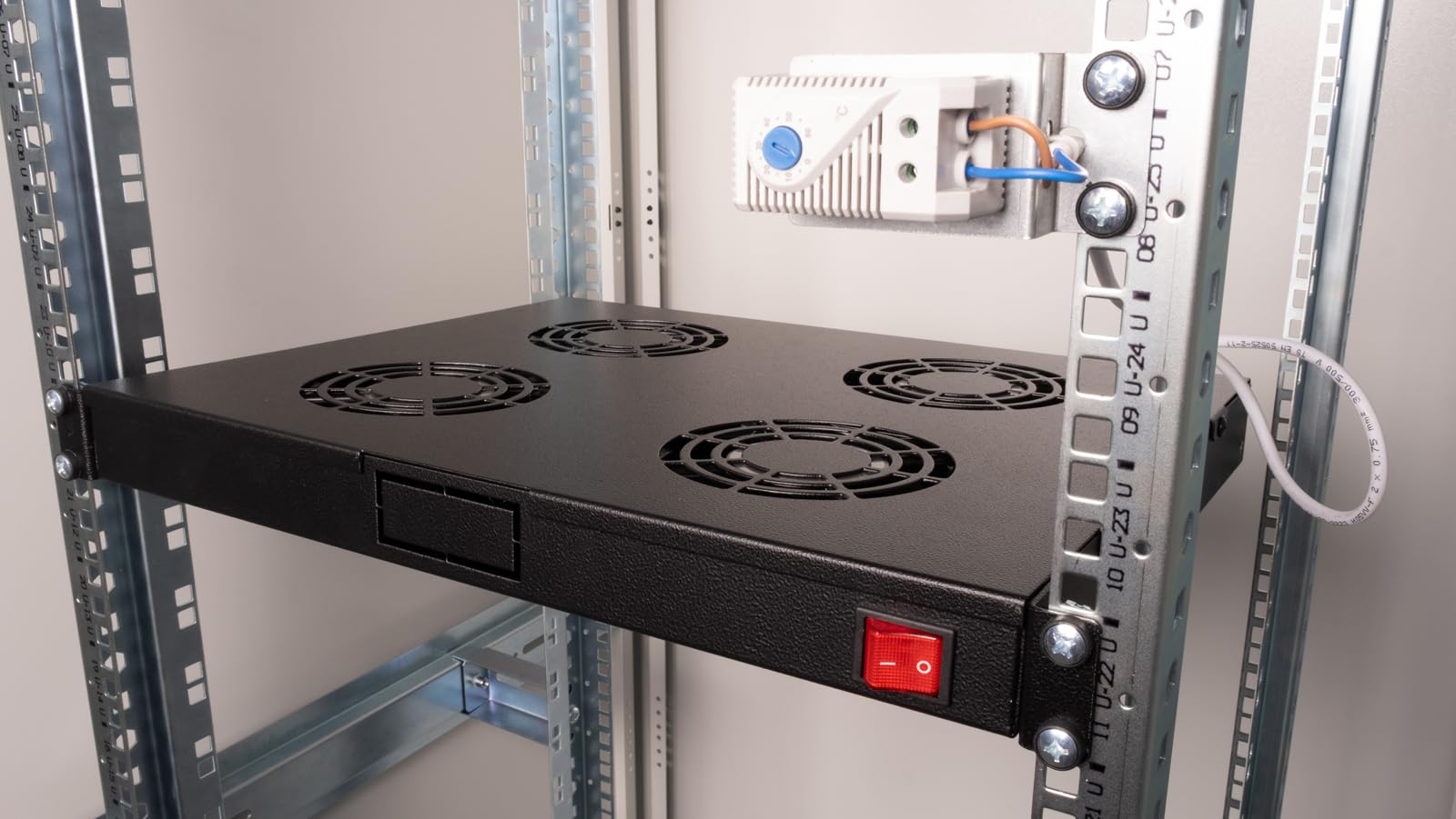 ROLINE Unité de Ventilation 19 Pouces 4 Ventilateurs, Thermostat Noir