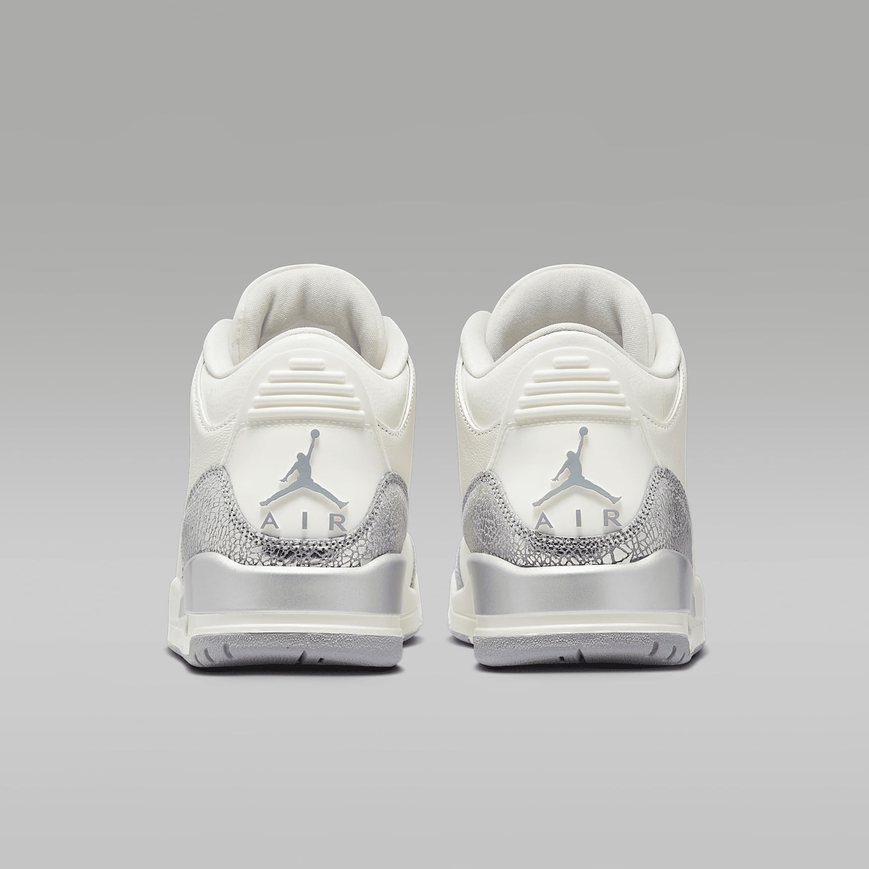 Air Jordan 3 Retro Women's Shoes (CK9246-100, Sail/Metallic Silver/Cement Grey)