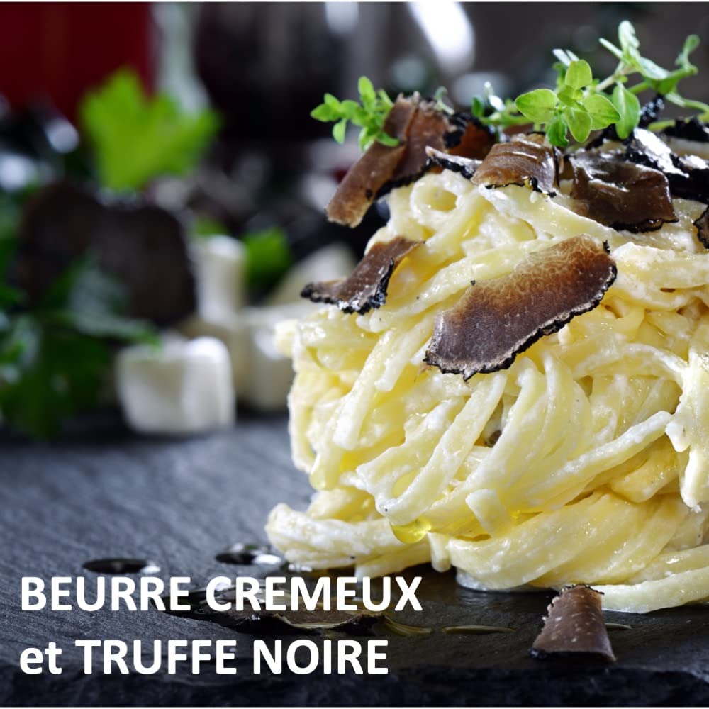 Beurre de truffe supérieur avec de la véritable truffe noire. Une délicatesse exquise pour affiner les plats, les sauces ou tout simplement à déguster pure. 70g