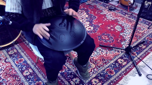 Handpan de acero 16 pulgadas 9 notas en re menor miniatura 7