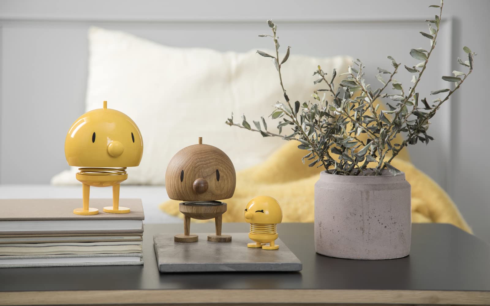 Hoptimist Bumble Wackelfigur & Glücksbringer, Skandinavische Deko Figuren für Wohnzimmer, Schreibtisch, Büro, Bürodeko & Lustige Kleine Geschenke, 7,5 x 8,5 x 10,7 cm, Medium, Chrom