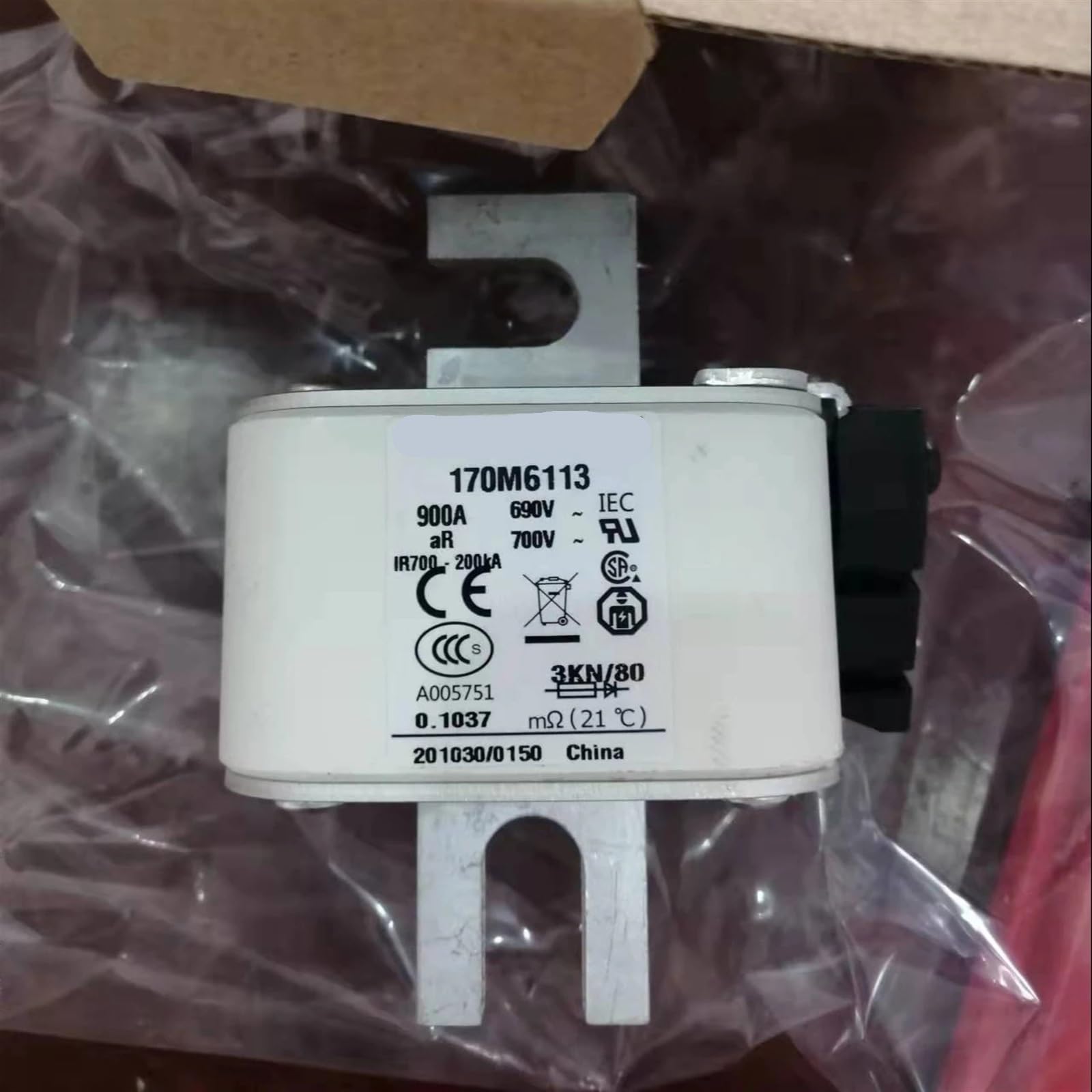 FBPQRCONS Fuse 170M6113 690V 900A Fuse
