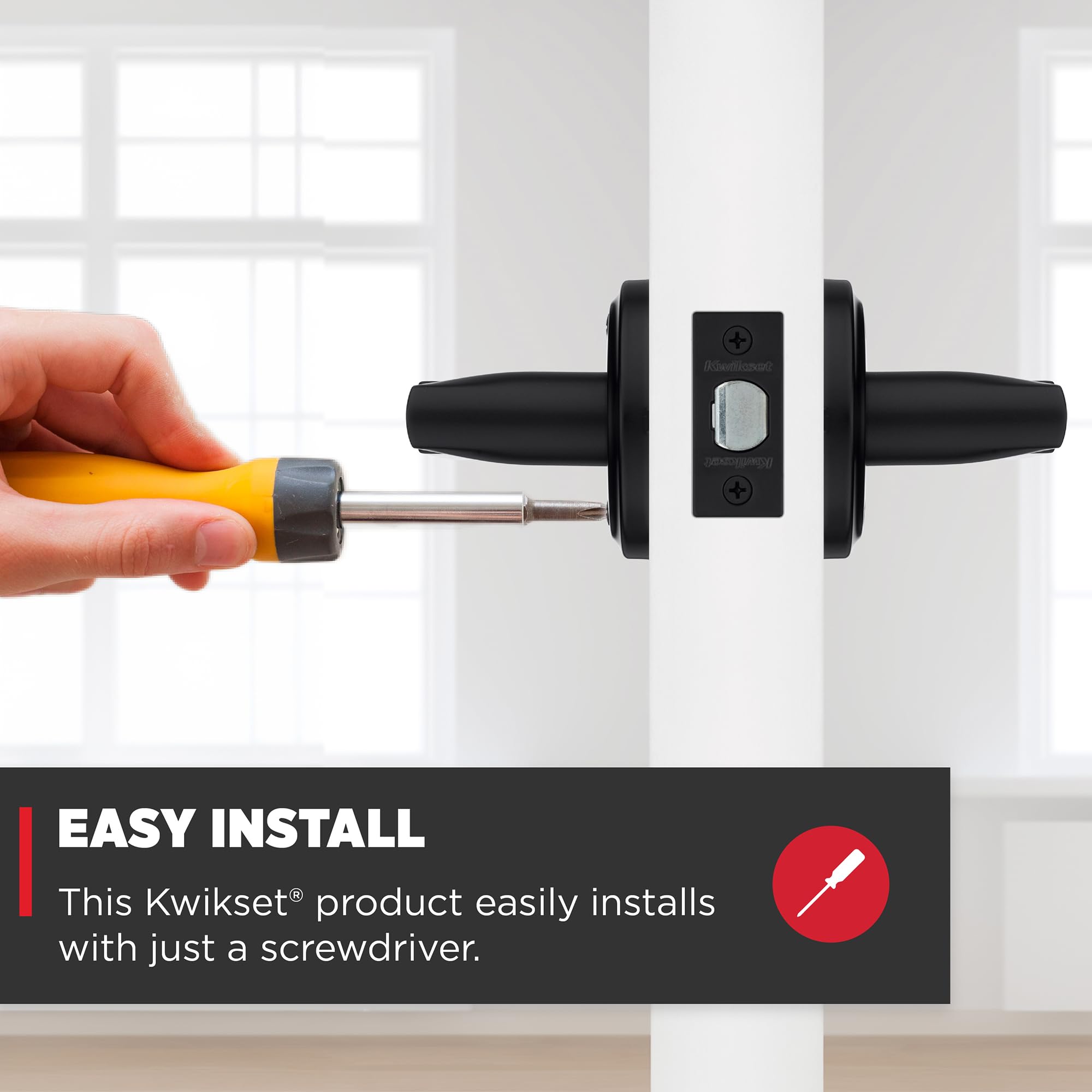 Kwikset Perth - Manija de puerta de paso interior, palanca para puertas de armario y pasillo, manija reversible sin bloqueo, negro mate, con protección Microban