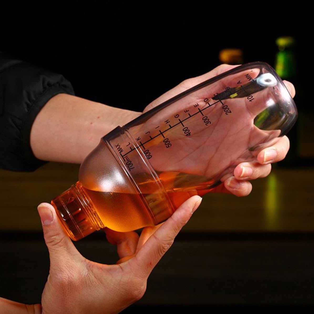 Ciieeo Shaker per Cocktail 700ml in Plastica, Shaker per Bevande Graduato, Tecnologia di Tenuta ad Alta Tenuta, per Bartender, Casa e Bar