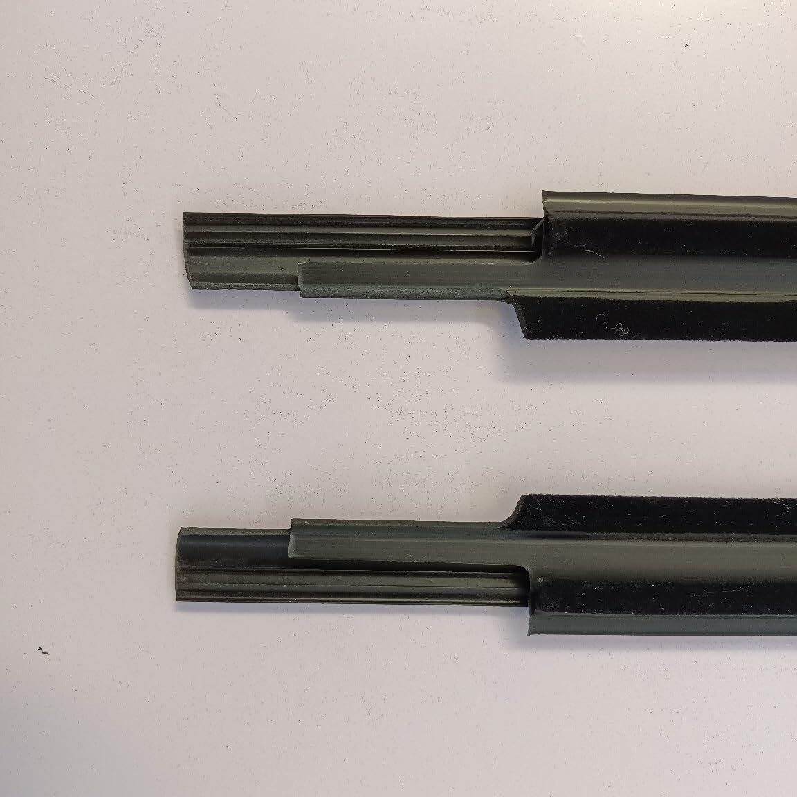 Striscia Tenuta Portiera 4 Pezzi Finestrini Esterni Per Toyota Per Previa ACR50 2006-2019 68164-28040 Protezione In Vetro Guarnizione In Vetro Esterno Laminato Guarnizioni
