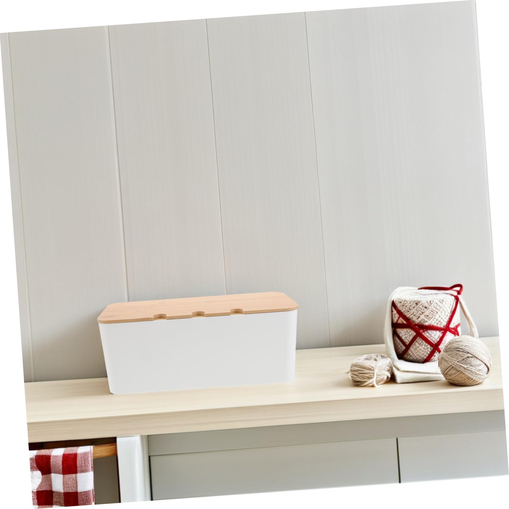 Caja Organizadora para Guardar Cables con Agujeros, Plástico y Madera | Diseño Simple y Moderno, 1 Juego, Acceso Cómodo para Conexiones Múltiples y Orden de Conductores