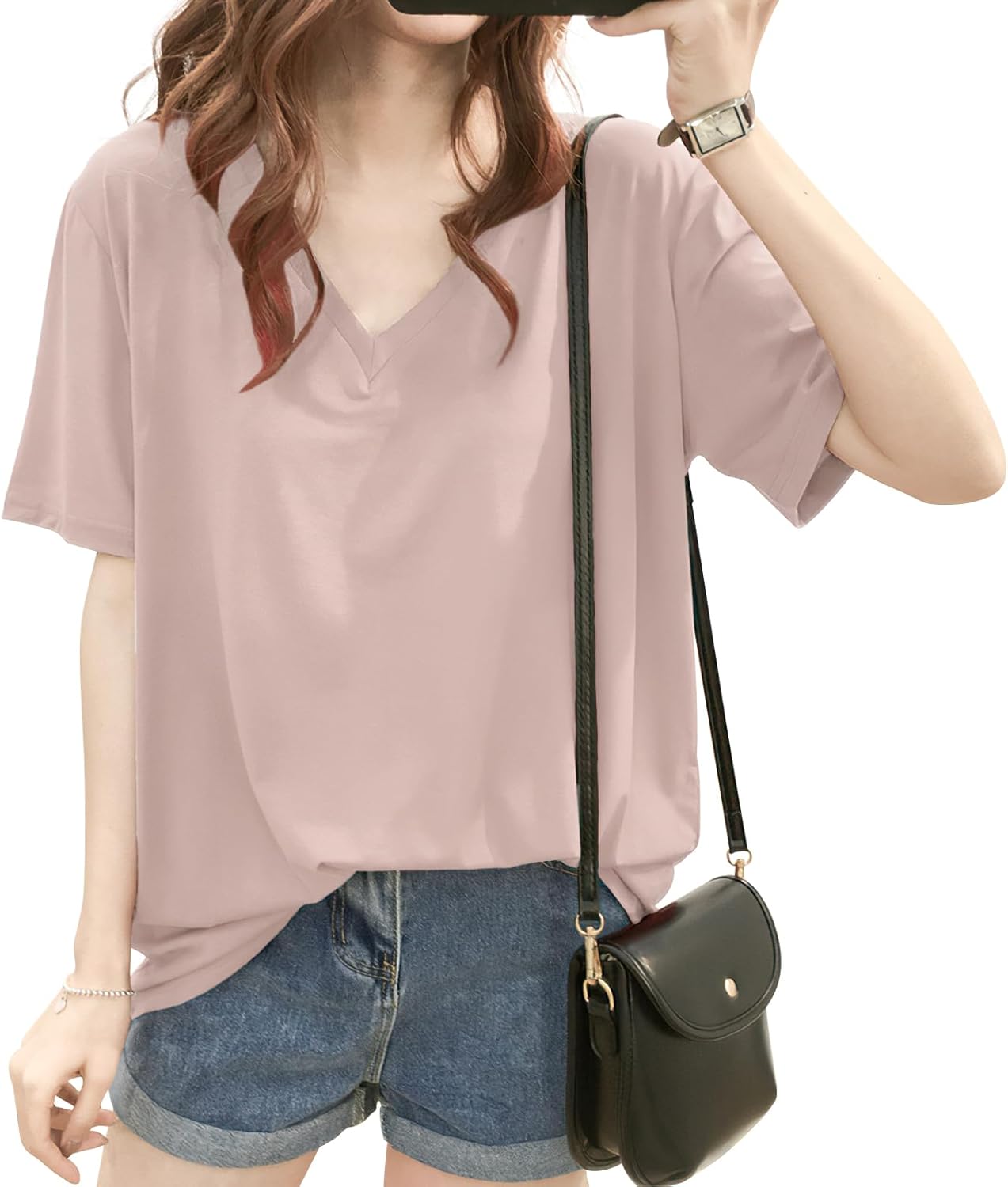 【SLEEPSINERO】VネックTシャツで叶う、涼やかで自信あふれる夏スタイル
