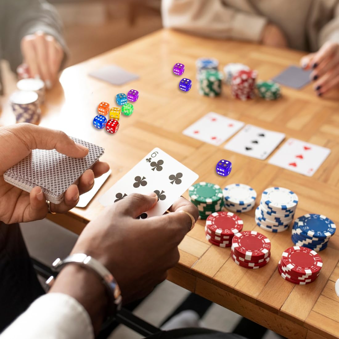 20pcs Dadi da Gioco acrilici 5 Colori traslucidi Dadi esaedrici per Giochi e insegnamenti