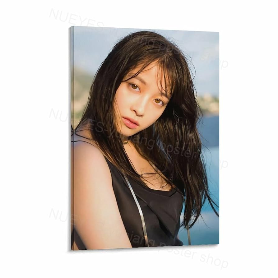 橋本環奈ポスター 61ii2bVP6KL._UF350,350_QL50_.jpg