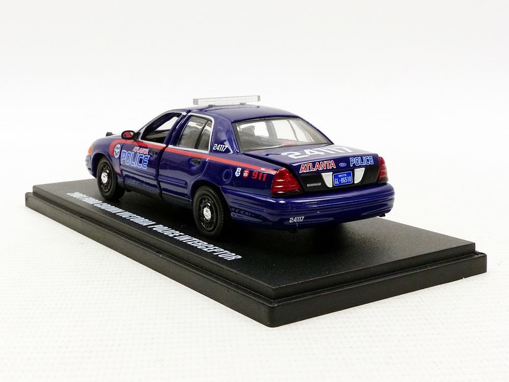 グリーンライト2001 FORD CROWN VICTORIA GreenLight 1:24 Drive (2011) - 2001 Ford Crown Victoria