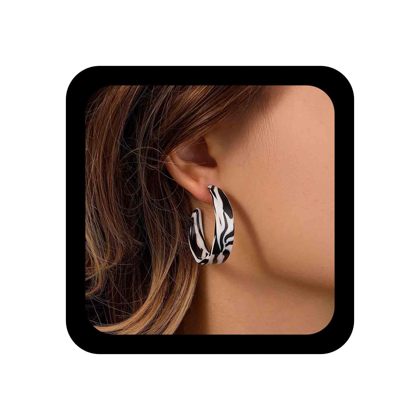 Inilbran Orecchini Boho A Strisce Bianche E Nere Orecchini A Strisce A Scacchi Grandi Orecchini A Goccia Vintage A Forma Di C Orecchini A Griglia A Scacchi Acrilici Gioielli Per Donne E