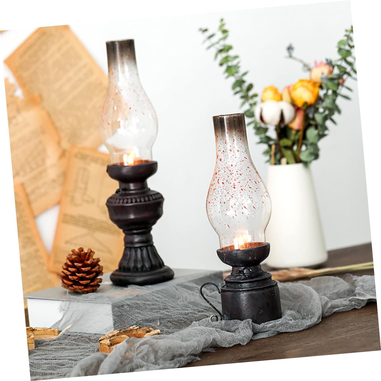 Cabilock 2pcs Vintage Rustic Kerosene Oil Lamp Craft Vintage Oil Night Lamp for Home Decoration Model