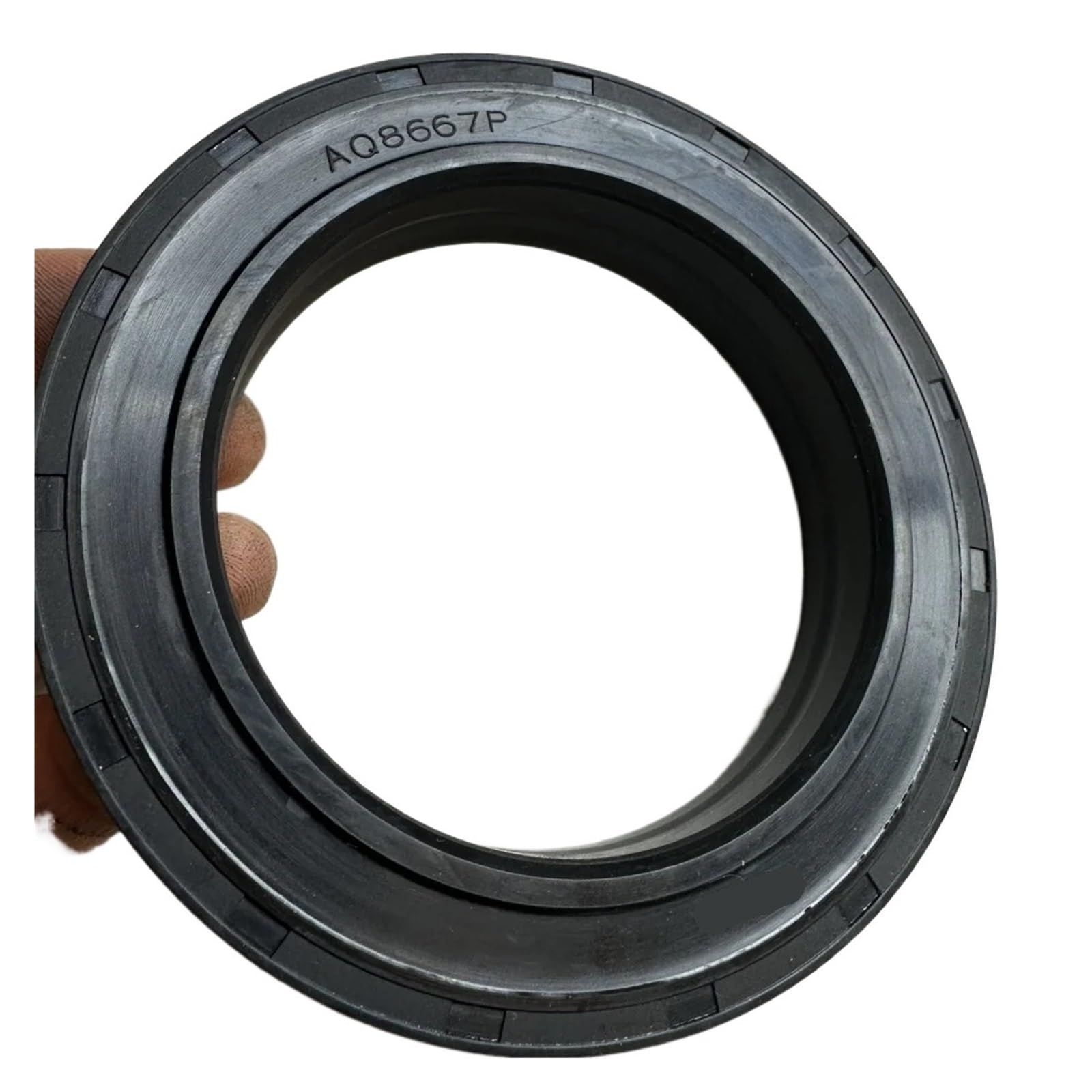 YMUGUEGH Oil seal AQ8667P 70 * 95/102 * 11.5/21.5mm