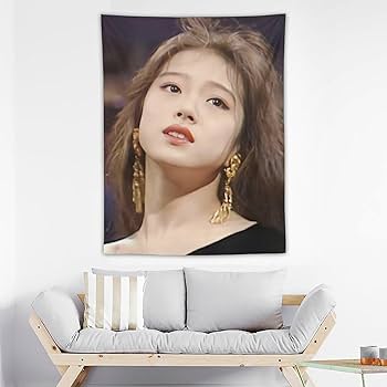 中森明菜　タペストリー Amazon.co.jp: [Lisianthus] 中森明菜 タペストリー ポスター 壁