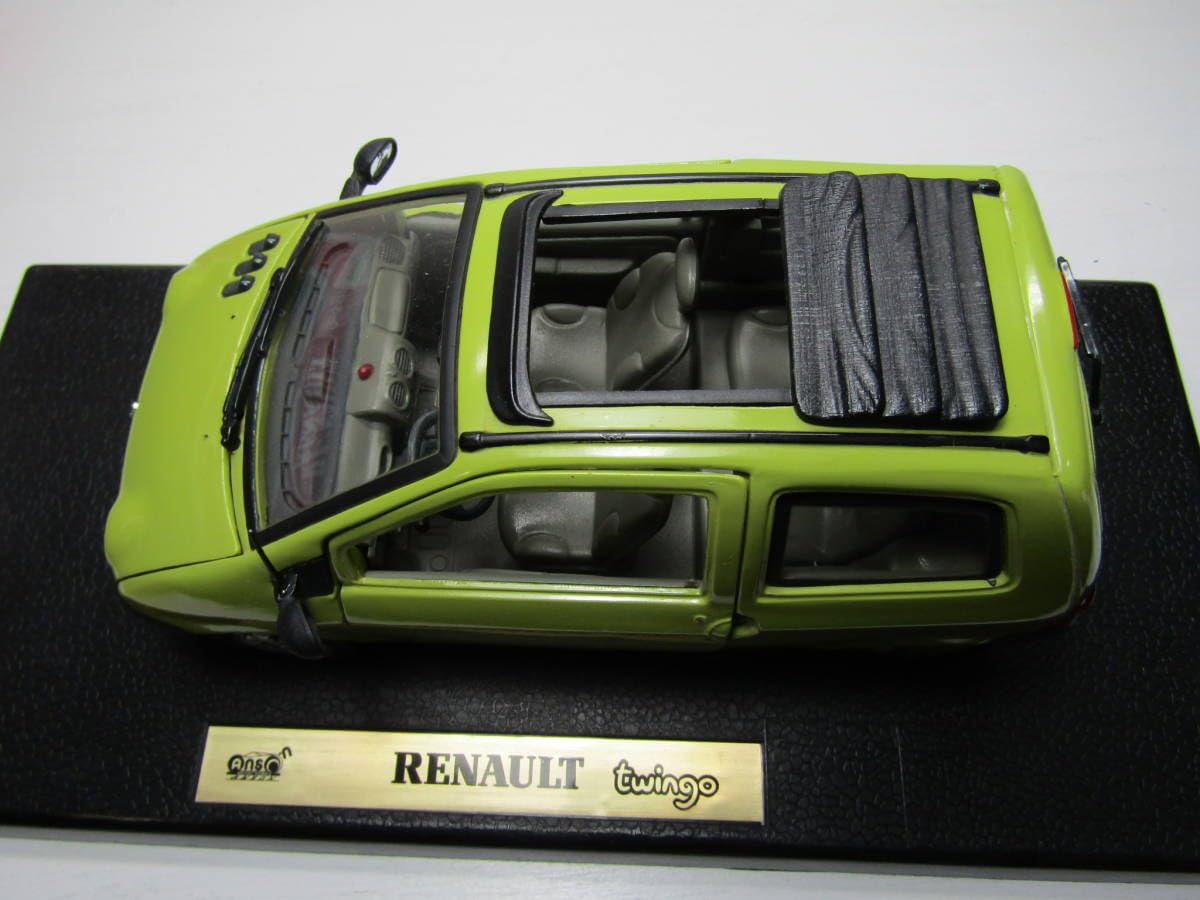 Amazon.co.jp: RENAULT TWINGO 1/18 ルノー トゥインゴ 1992-2007 初代