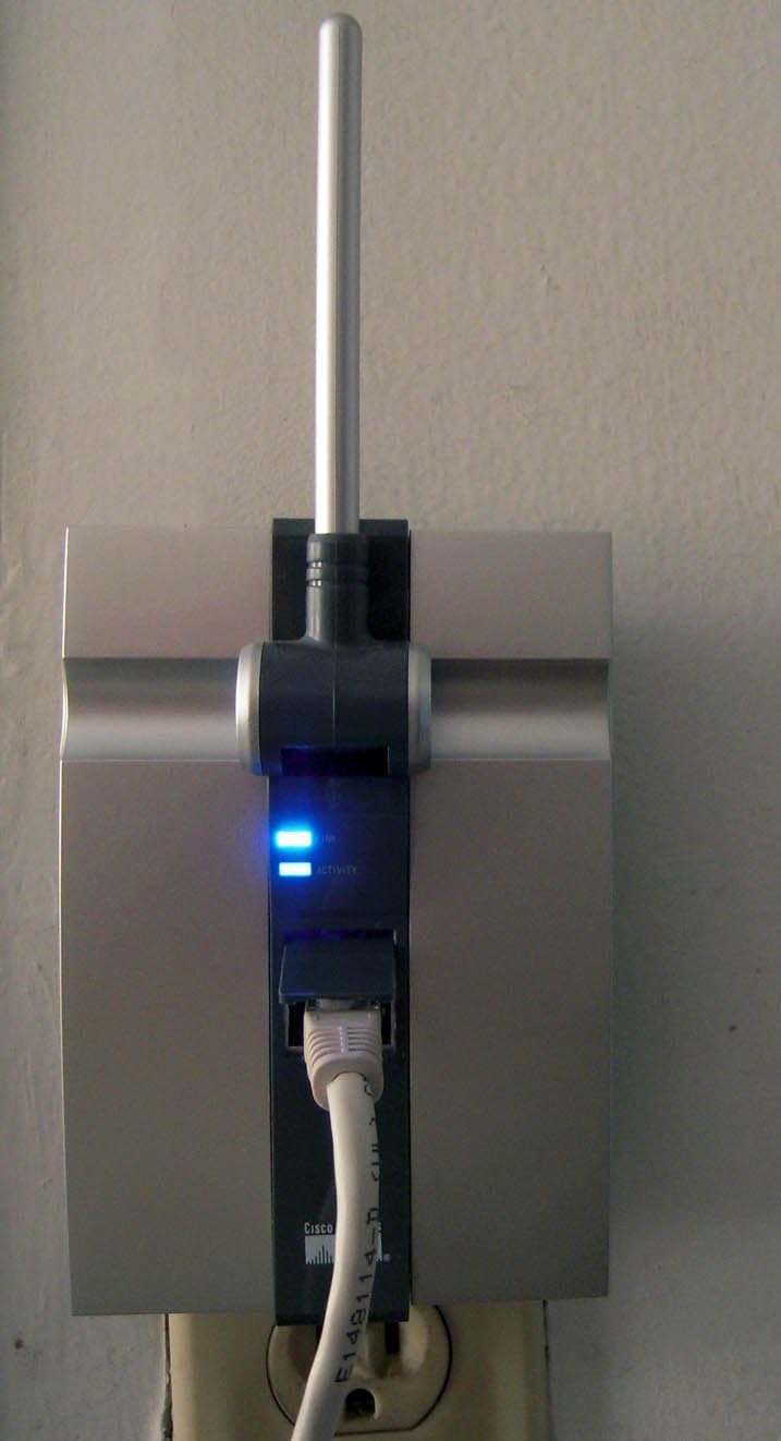 Cisco-Linksys Wireless-G Range Expander WRE54G