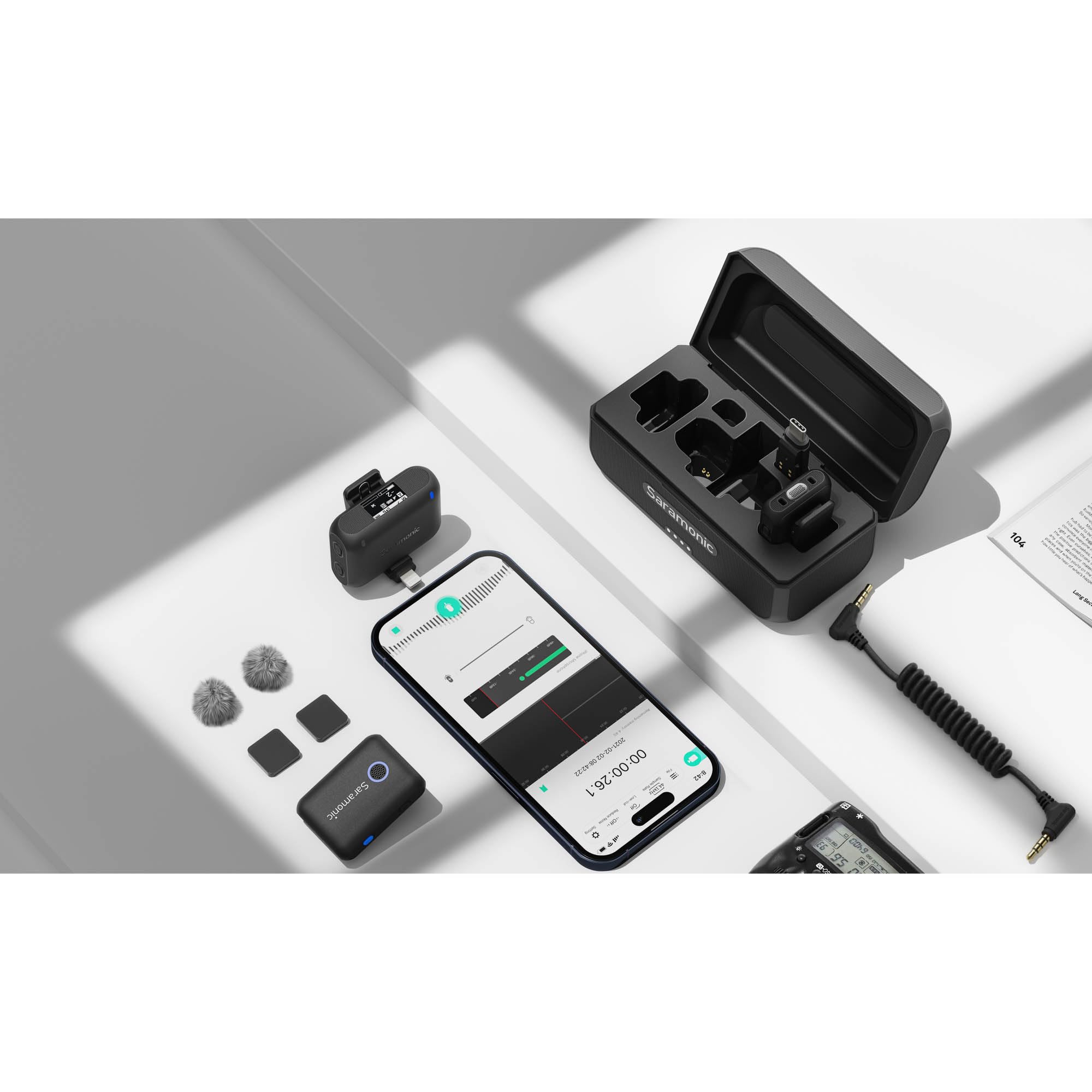 Saramonic Blink 500+ B2 Kabelloses Mikrofonsystem für 2 Personen mit Gerätehalterung, Empfänger, 3,5 mm, USB-C und Lightning-Ausgänge, Ladehülle, Geräuschunterdrückung und magnetische Montage
