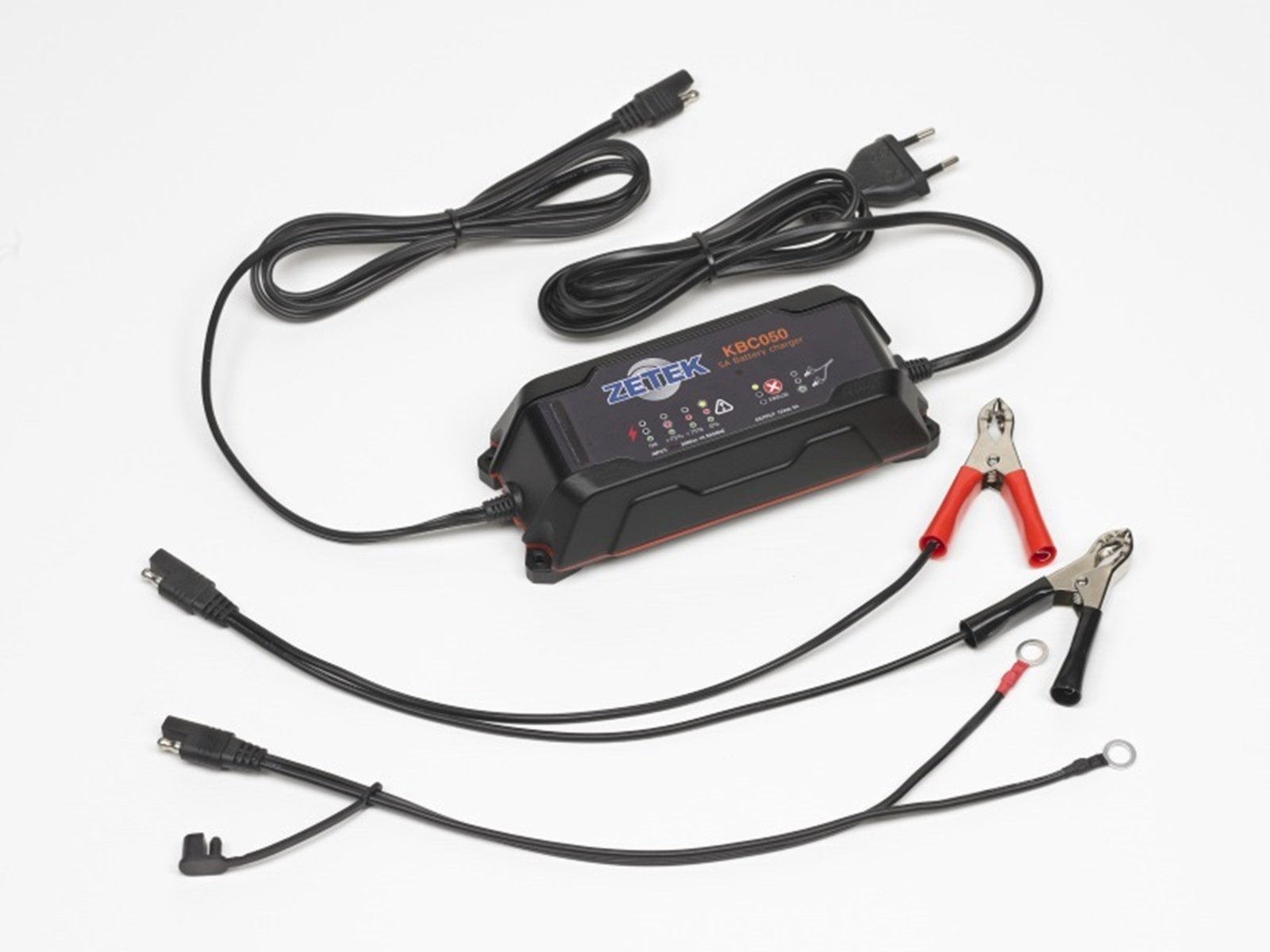 zetek by zeca KBC 050 caricabatteria - mantenitore di Carica per Moto Auto Camper Furgone 5A - 12V