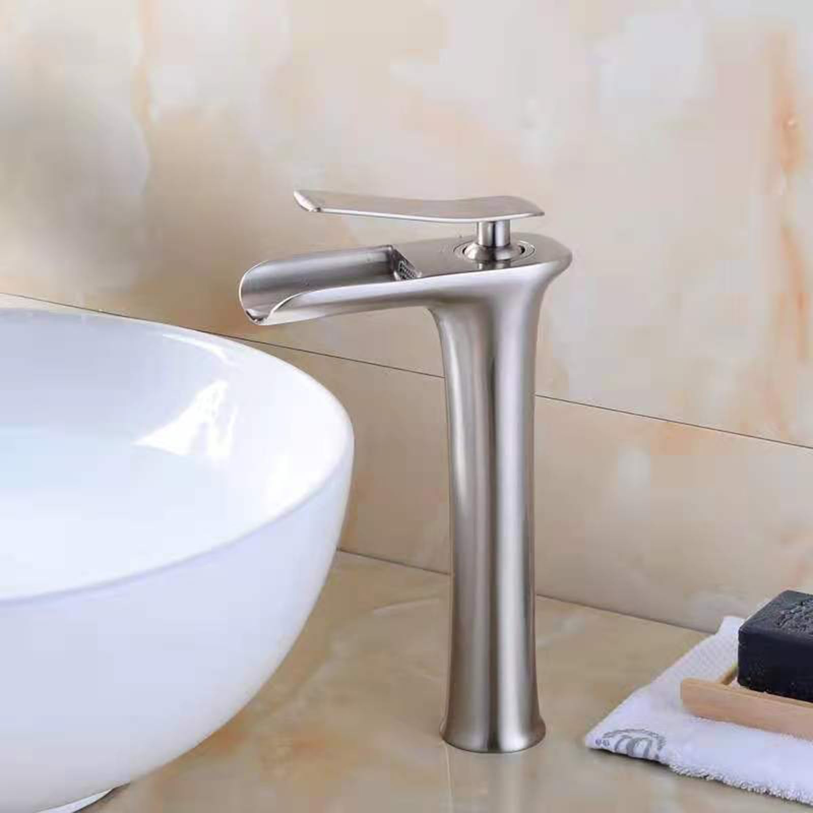 HCFYAUIS Modern Bathroom Faucet Single Hole Lavatory Mixer High Arc Waterfall Sink Tap for Stylish Bathroom Decor Basin Mixer with Easy Installation Chrome Finish