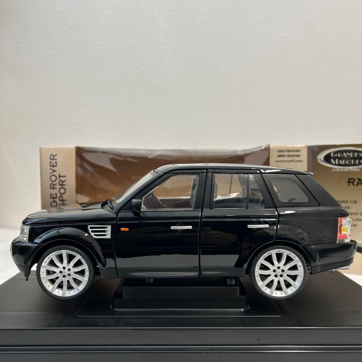 1/18 ランドローバー レンジローバー スポーツ 予約 WHELART 1/18 ランドローバー レンジローバー スポーツ