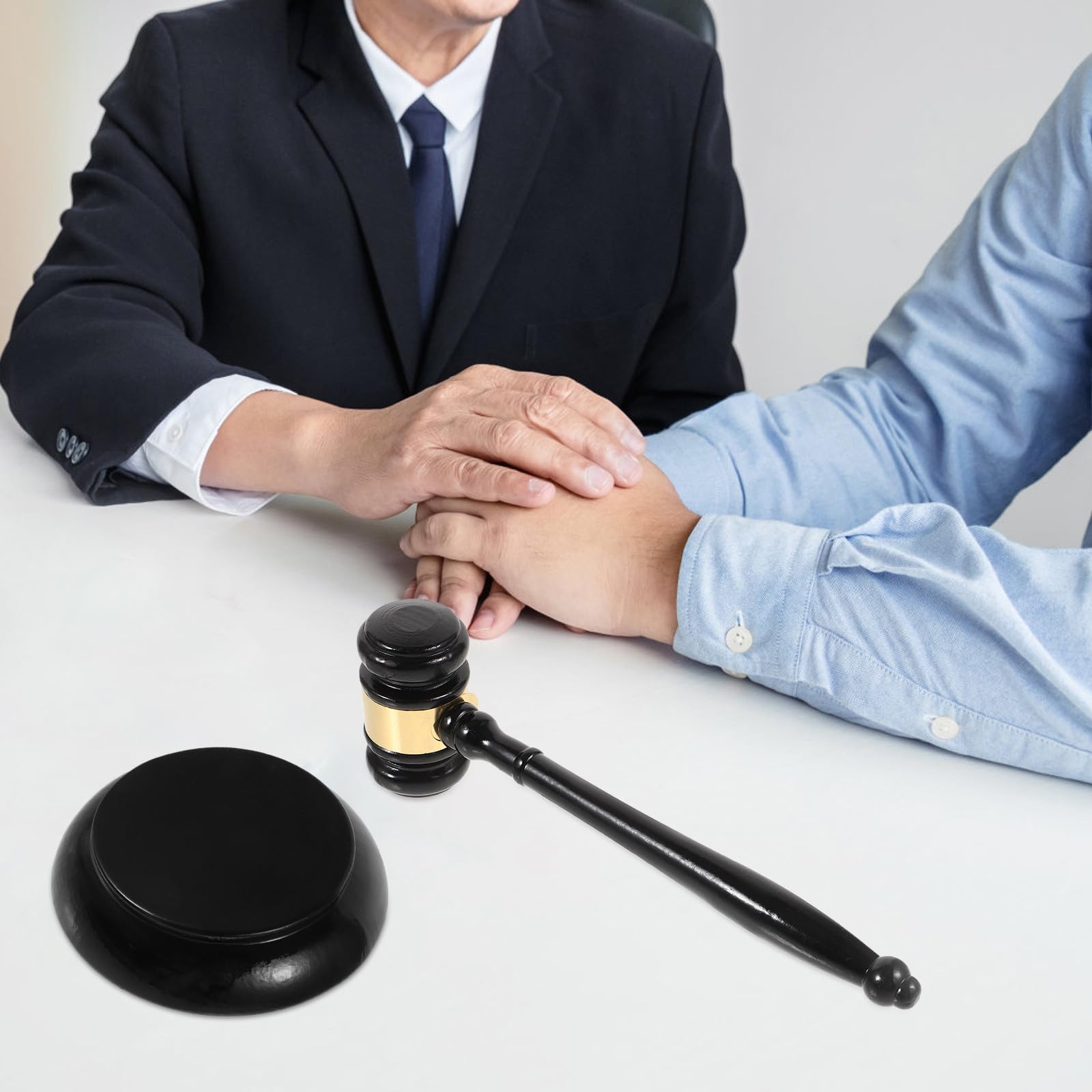 Operitacx Support de Marteau de Juge en Bois Socle Rond Robuste, Base Antibruit pour Maillet de Tribunal, Accessoire de Bureau pour Commissaire-Priseur et Juge, pour Salles D’Audience et
