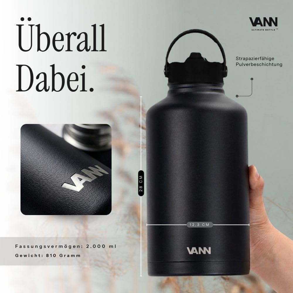 VANN Trinkflasche 2L mit Strohhalm - 3fach isoliert [24h kalt 12h warm] | Thermosflasche für Fitnessstudio, Sport - Trinkflasche Edelstahl [BPA-Frei] - Wasserflasche inkl. 5 Zubehörteile - Schwarz