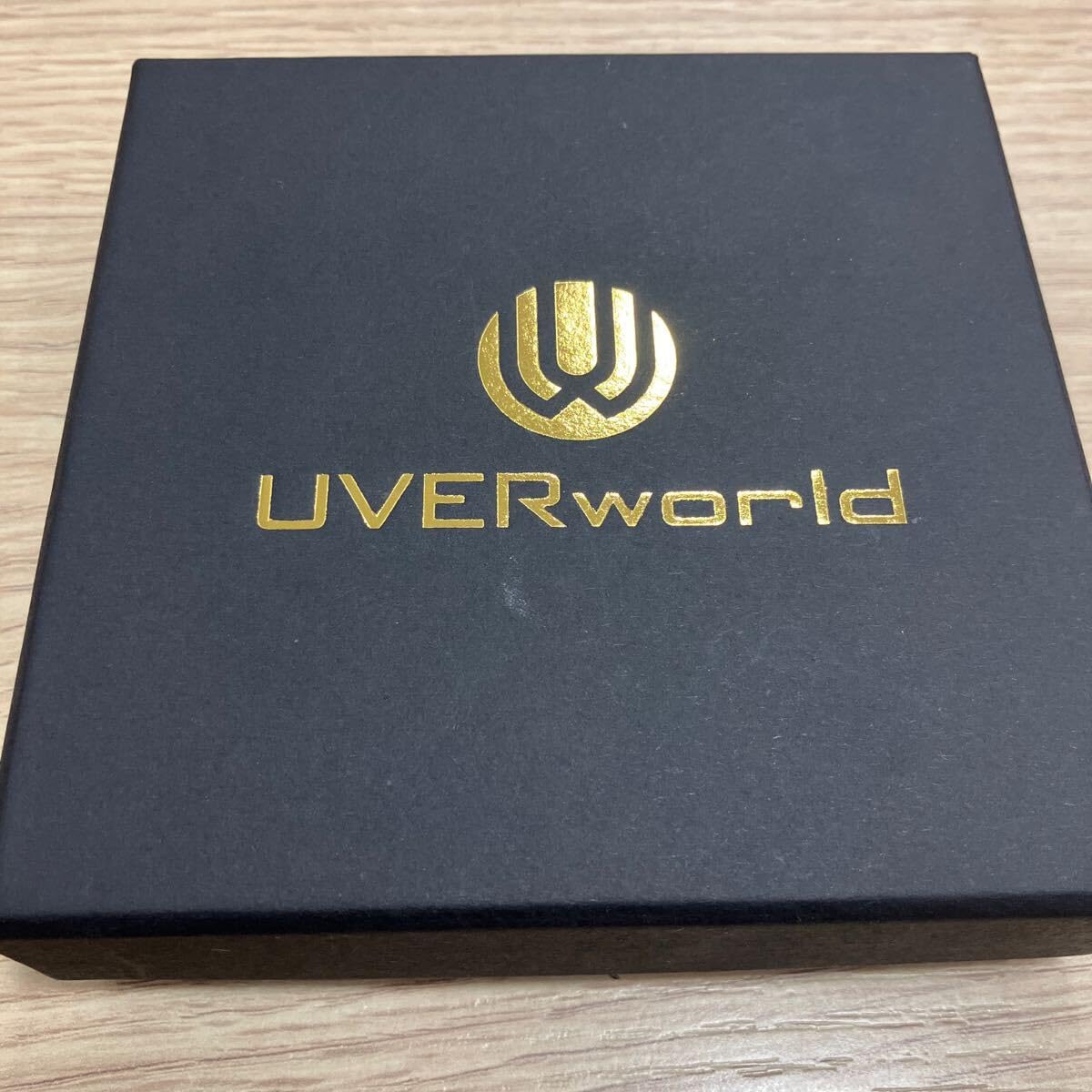 UVERworld バッグ カードケース コインケース ピンバッジ バラ売り可 UVERworld バッグ カードケース コインケース ピンバッジ バラ