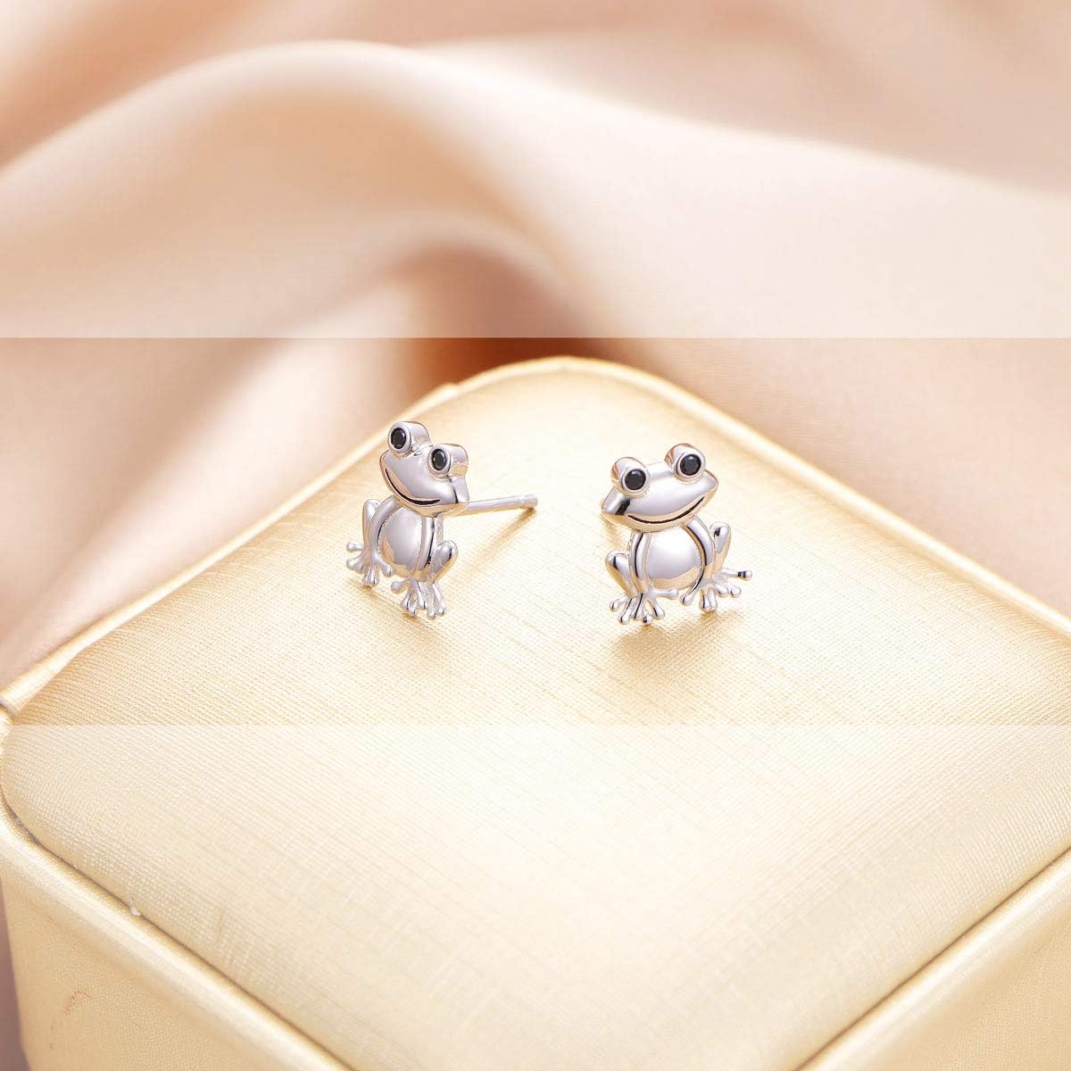 S925 Sterling Silver Cute Frog Toad Stud Earrings for Women Summer Jewelry