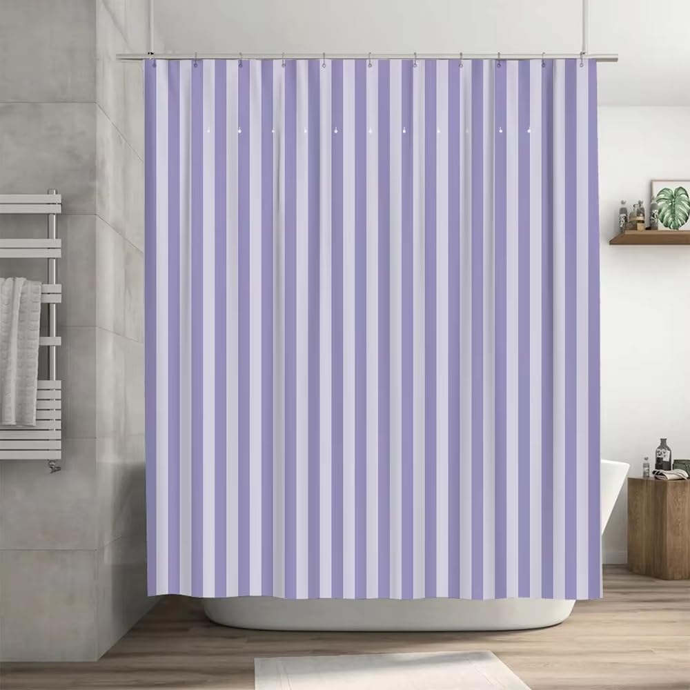 Rideau de douche moderne lavande pour créer une ambiance spa à la maison