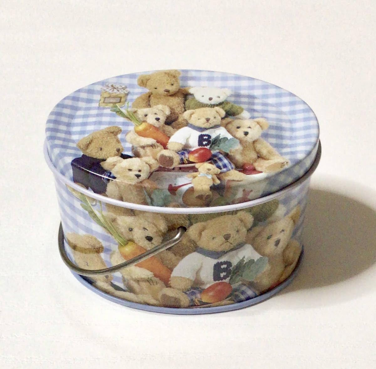 Amazon.co.jp: レトロ*テディベア ハン付き缶ケース*楕円柱*小物