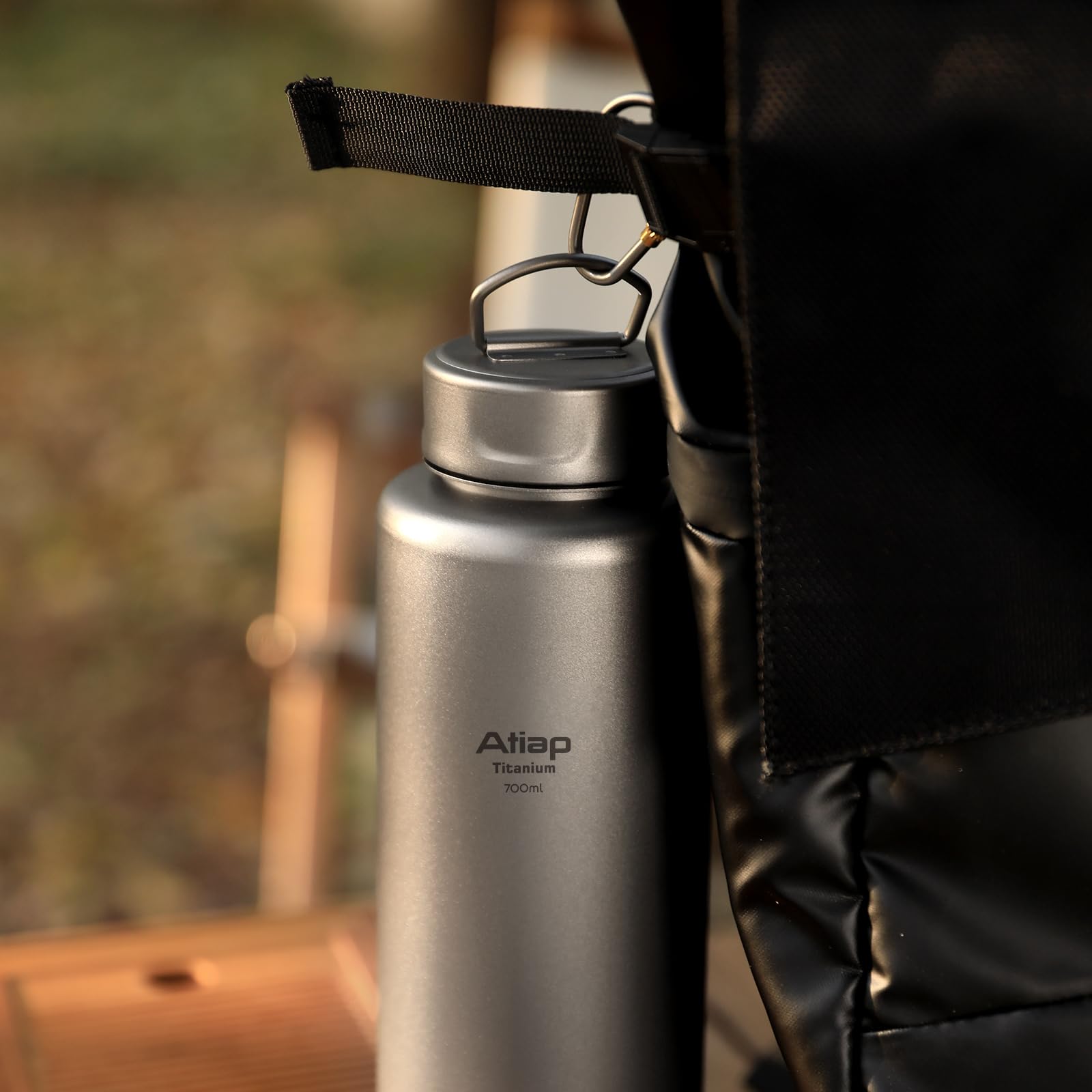 Bouteille d'eau en titane ultra légère et étanche pour camping, randonnée (1000 ml)