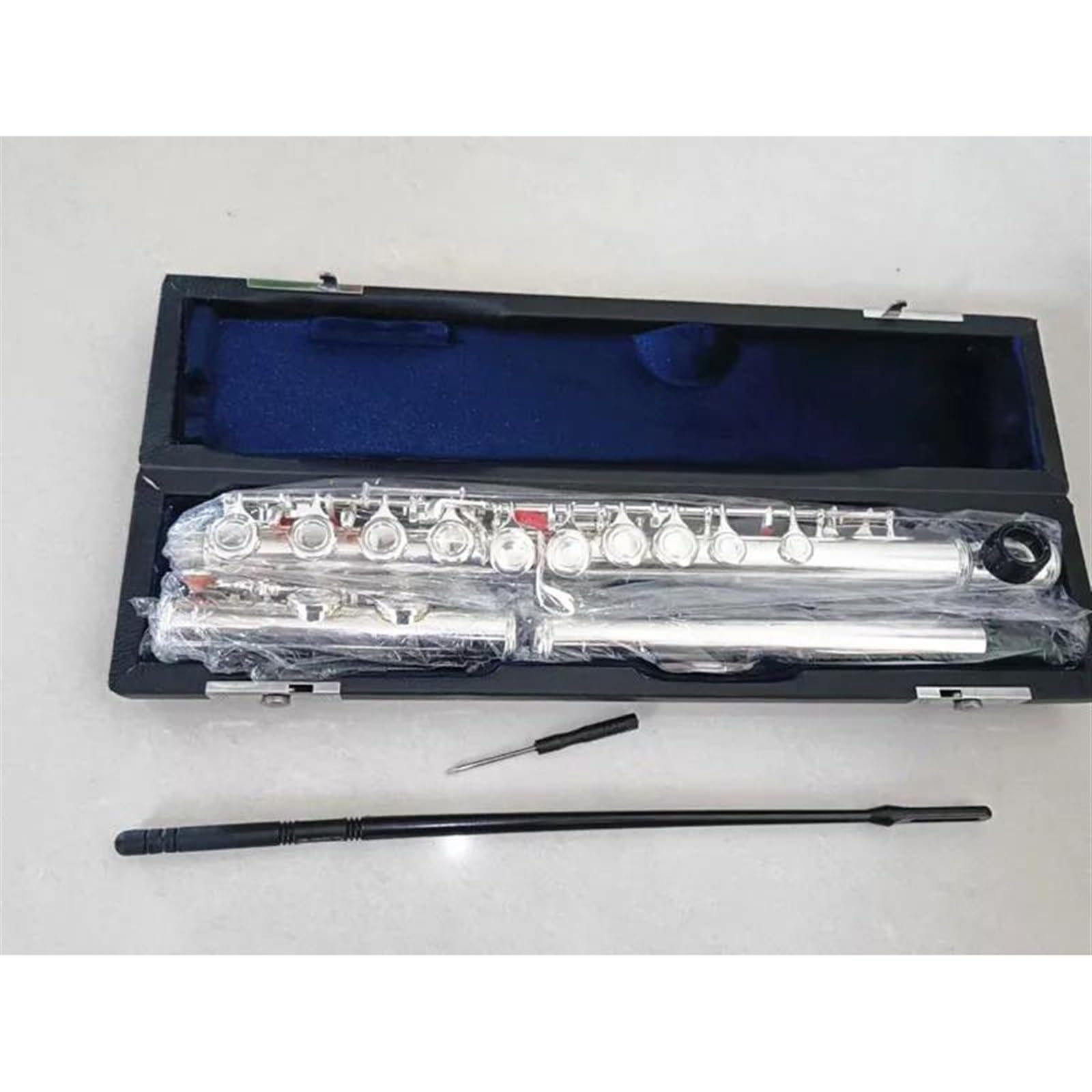 Classic Flûte Traversière Flûte Professionnelle C Key16 Flûte À Trou Fermé Instruments De Musique Plaqués Argent Avec Étui En Cuir Et Accessoires