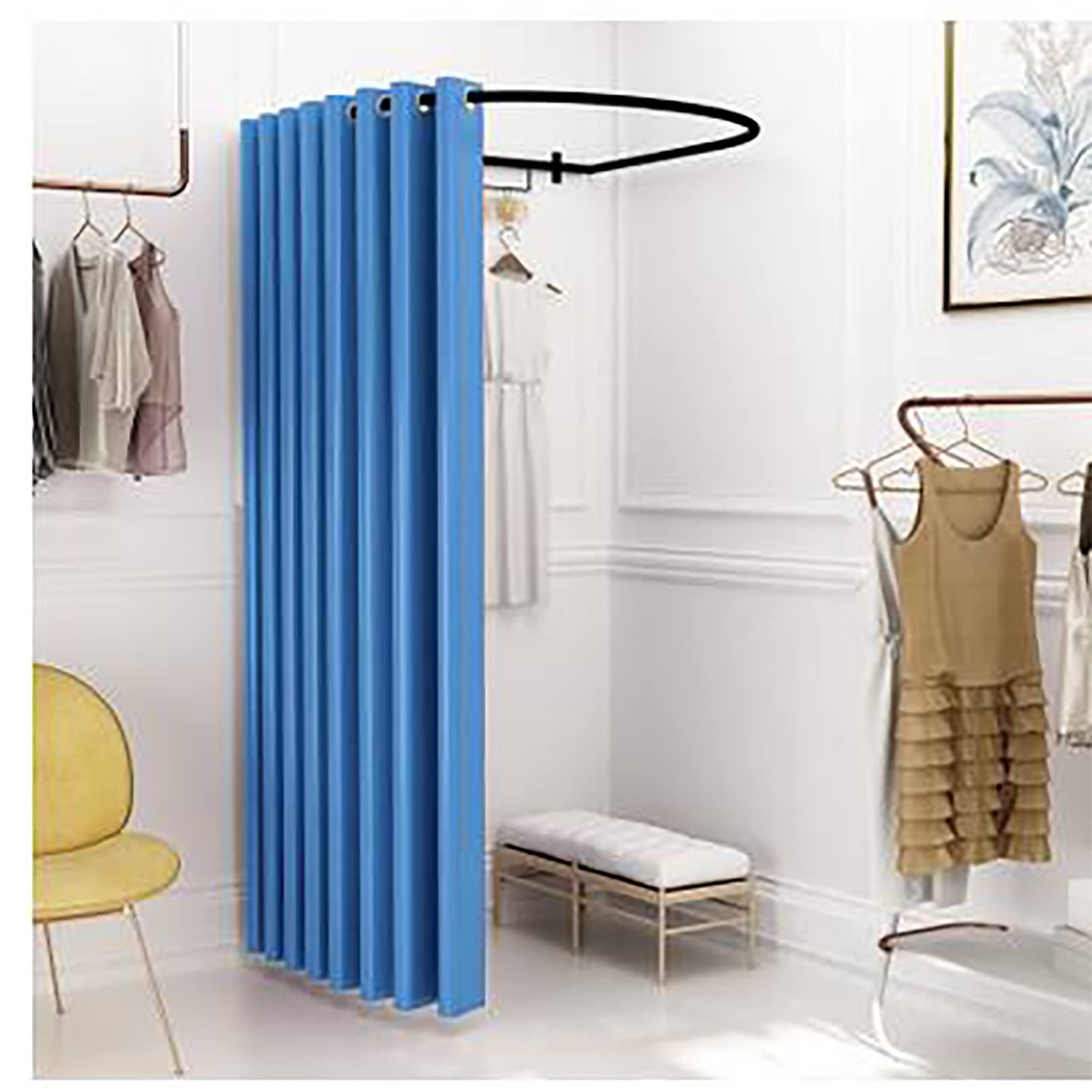 Cabine d'essayage de magasin de vêtements avec rideau d'ombrage et cadre en U
