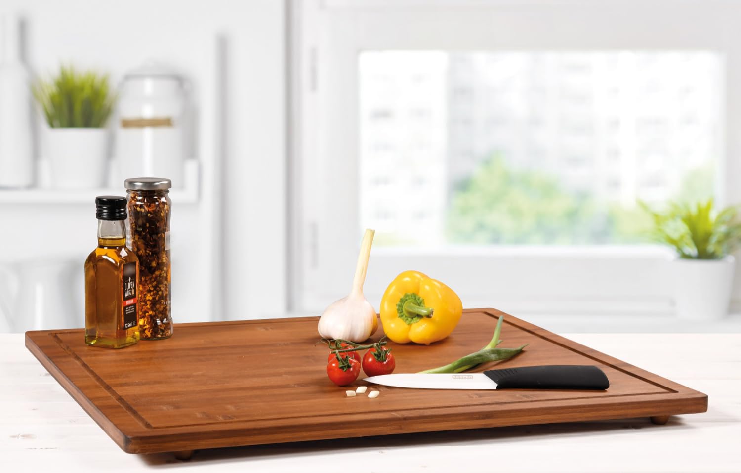 Kesper | Plaque de protection pour cuisinière, matériau : bambou, dimensions : 56 x 50 cm, hauteur : 4 cm (pieds inclus) couleur : marron | 59599 13