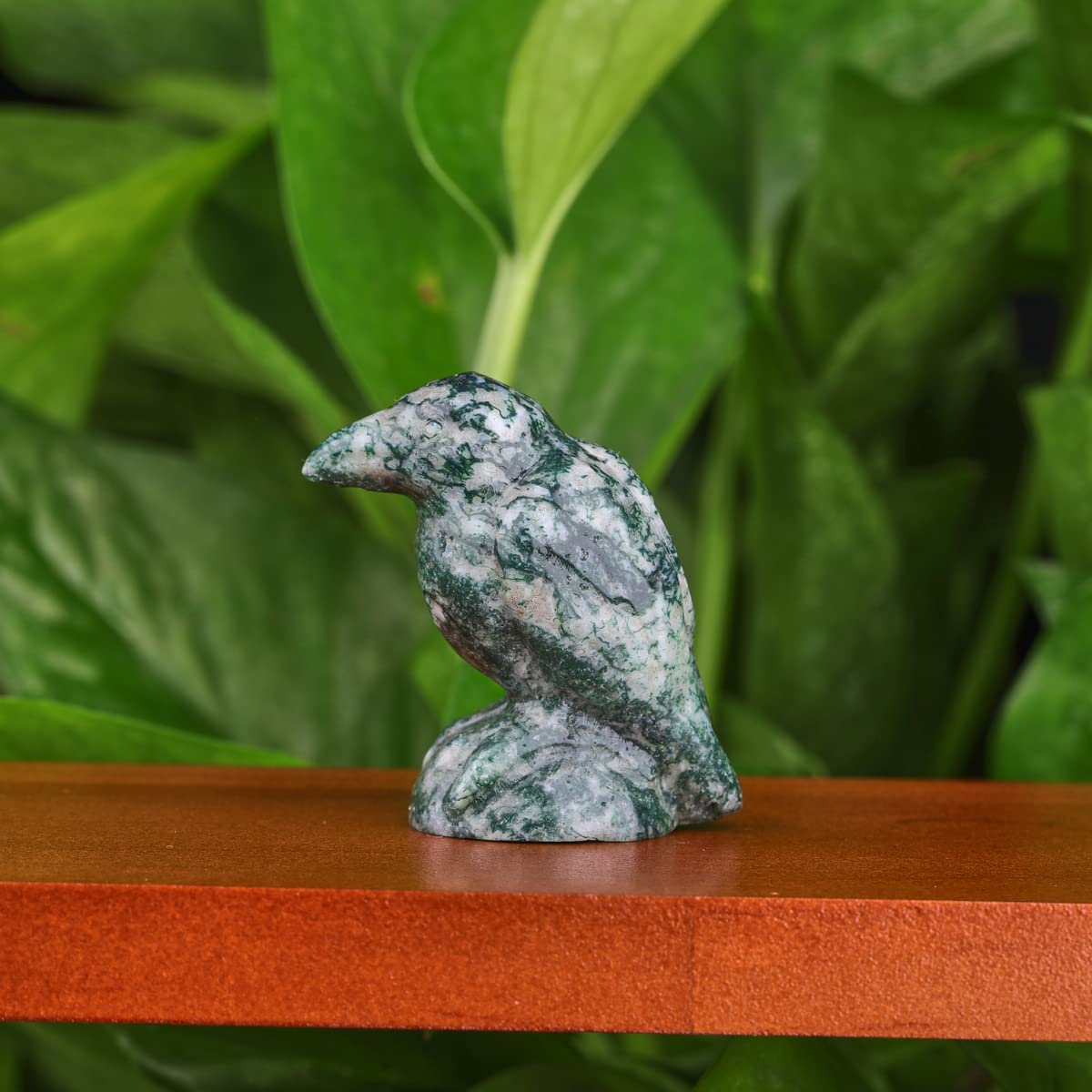 Hxscoo Moss Agate 1.5" Natural Gemstone Carved Bird Figurine Crystal Raven Status Carved Animal Statue Home Decor Animal Decor Gift (Color : )