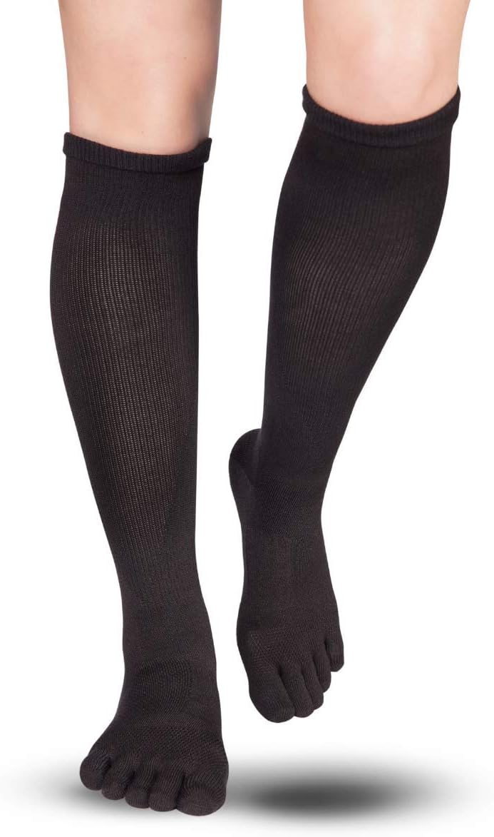 Knitido TS Asymmetric Compression | Comfortable compression socks with targeted calf compression and comfort cuff