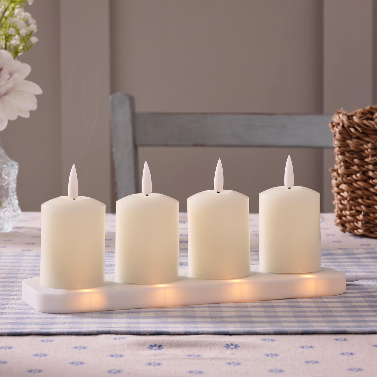 Lights4fun 4er Set TruGlow® LED Kerzen Wiederaufladbar mit Timer mit Fernbedienung und Timer LED Kerzen Aufladbar USB Kerzen Set