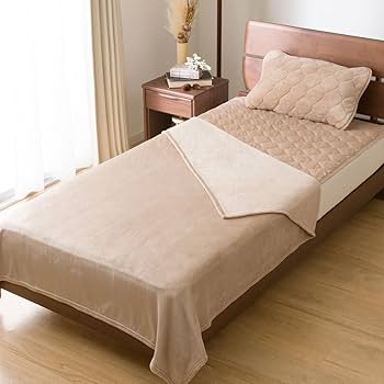 ニトリ　あったかボリューム毛布140x190cm/ヤワラカタッチ敷きパッド　② 51gHrAU0UZL._UF894,1000_QL80_.jpg