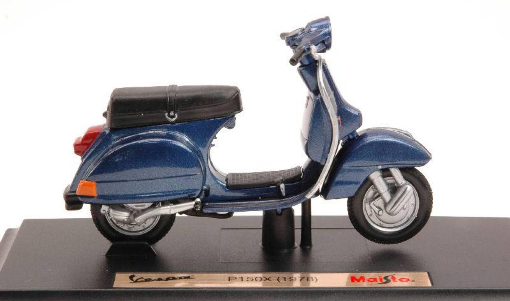 Maisto Mi4272B VESPA P150X 1978 BLUE 1:18 MODEL DIE CAST MODEL