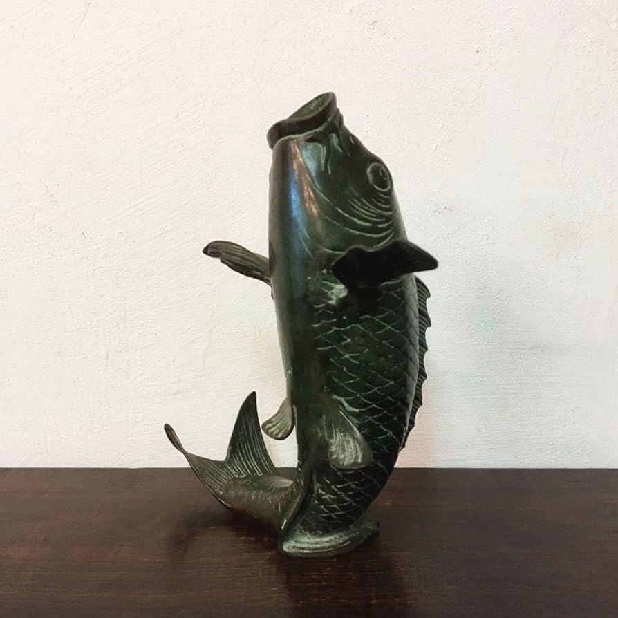 Amazon.co.jp: 高岡銅器 鋳銅 鯉 花瓶 花器 : ホビー