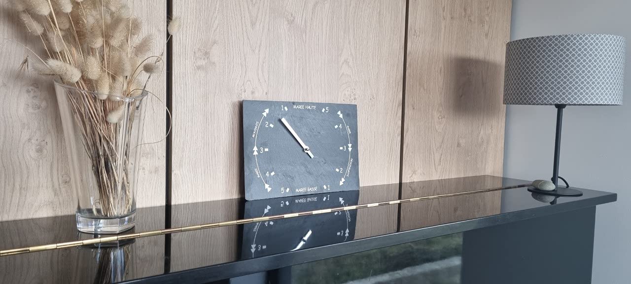 Horloge des Marées (Format A4) - Indicateur Mural pour Pêche, Surf & Plage, Design Marin Noir/Blanc, Fabriquée en Bretagne, Pile AA Incluse