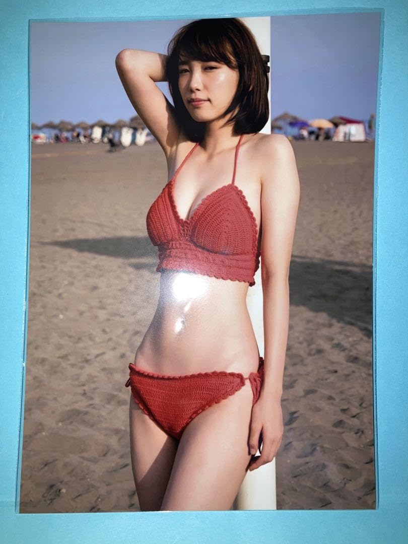 Amazon.co.jp: 飯豊まりえ7-6 写真 2L判サイズ : おもちゃ