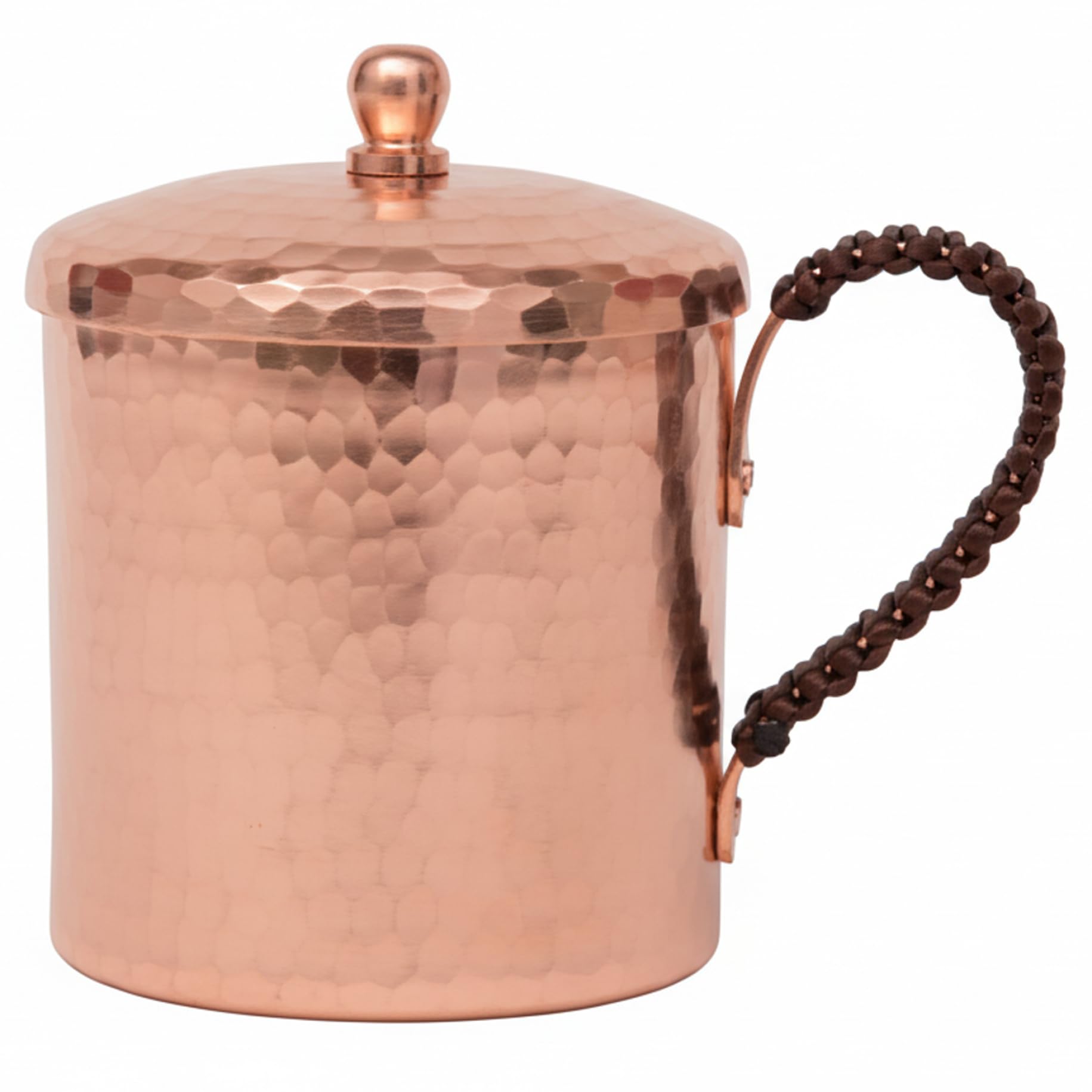 Taza de cobre texturizado ideal para el escritorio de oficina