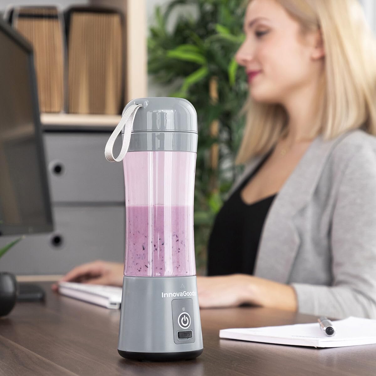 InnovaGoods® Mixer à Smoothie portable, Mixeur blender de 380 ml de capacité et 17000 tr/min. Mixeurs pour jus et smoothies, Mixeur portable idéal pour le Smoothie Maker, la détox, les purées pour b