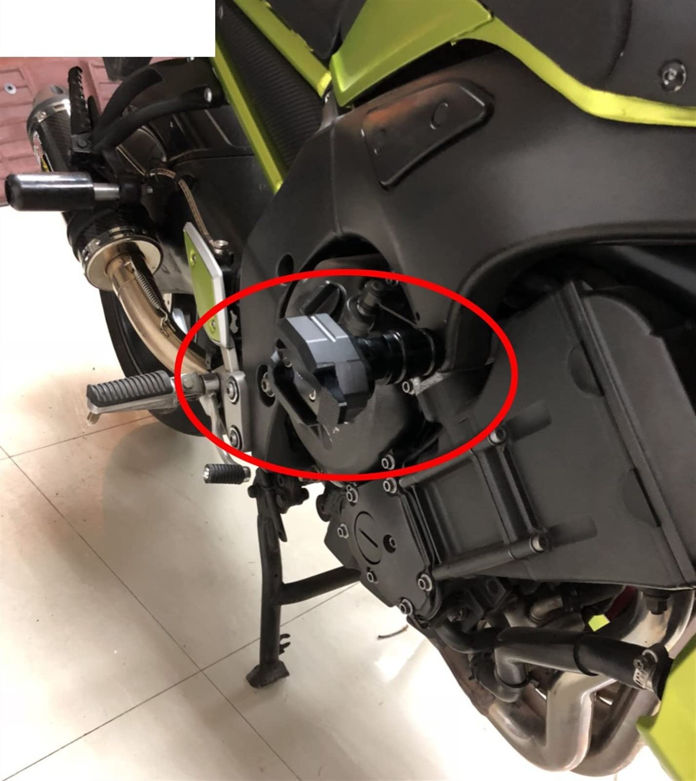 Accessori Moto Protezione Dalla Caduta Paratelaio Carena Guard Anti Crash Pad Per YAMAHA FAZER FZ1 FZ6 FZ8 FZ 1 6 8 Barre(FAZER Black)